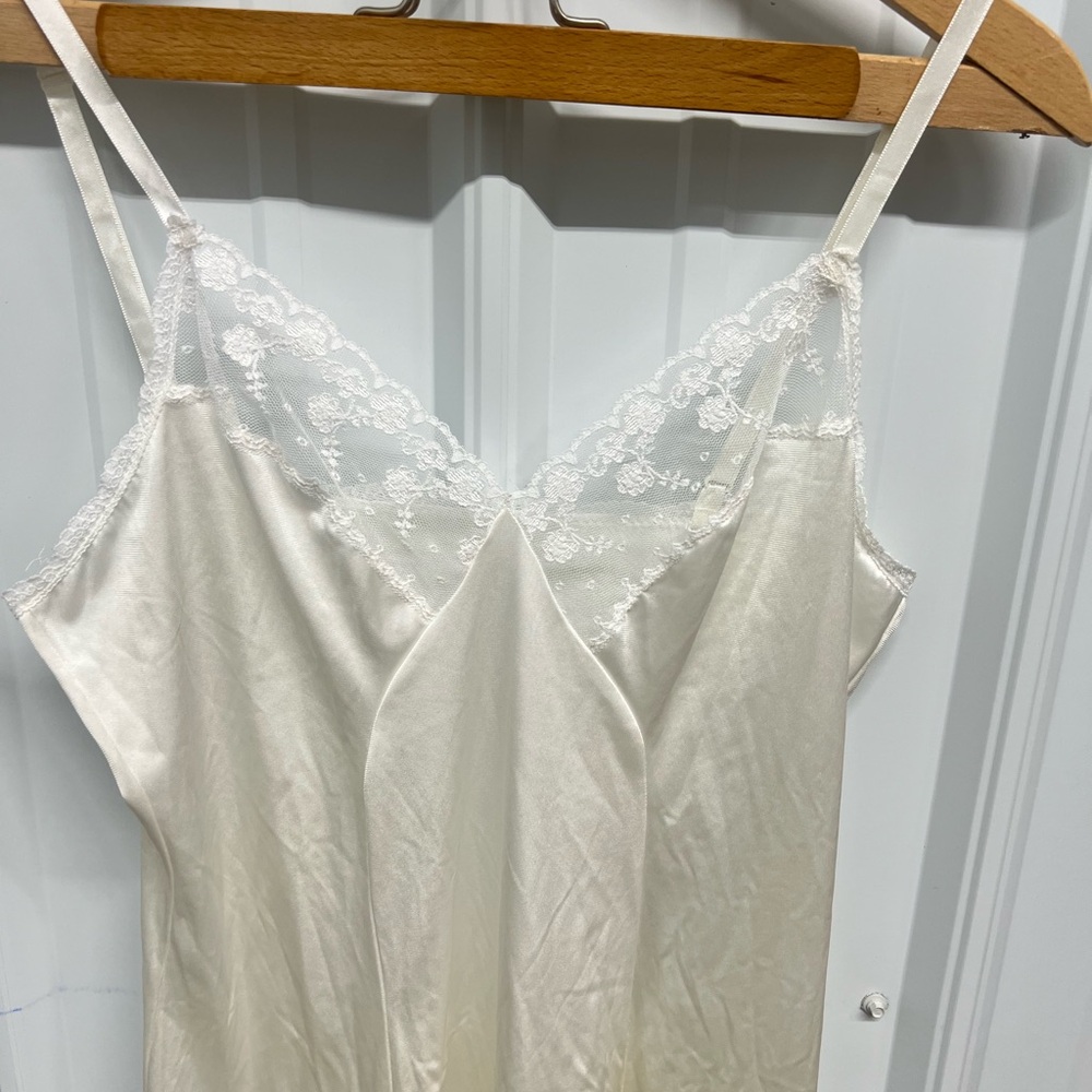 Formfit full slip size 34 dress slip